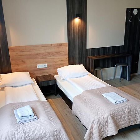 Good Night Noclegi & Strefa Z Sauna I Jacuzzi Ogolnodostepna Lub Na Wylacznosc Czechowice-Dziedzice Exterior photo