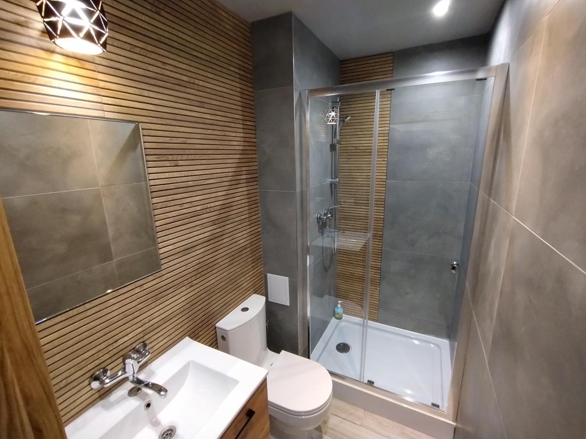Good Night Noclegi & Strefa Z Sauna I Jacuzzi Ogolnodostepna Lub Na Wylacznosc Czechowice-Dziedzice Exterior photo