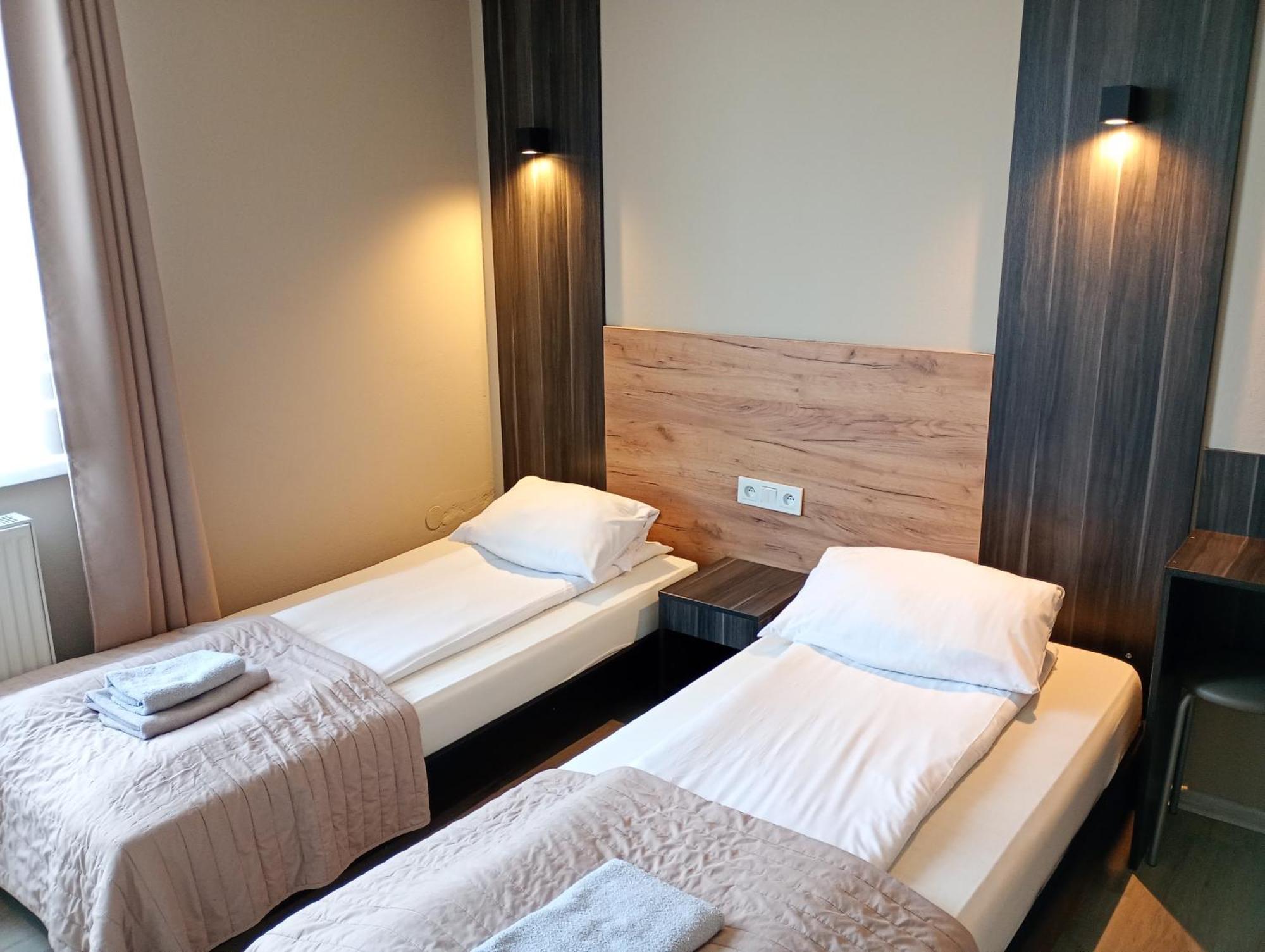 Good Night Noclegi & Strefa Z Sauna I Jacuzzi Ogolnodostepna Lub Na Wylacznosc Czechowice-Dziedzice Exterior photo